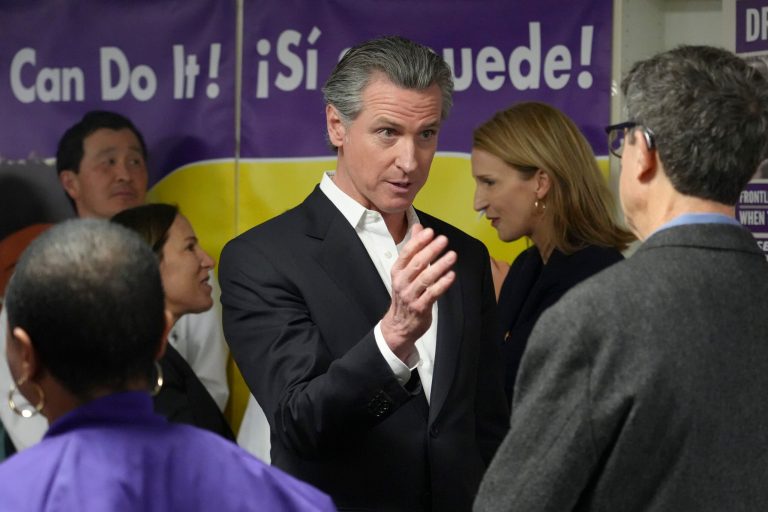 Billionaire donor to Newsom and Panera Bread franchise owner said he’ll raise California minimum wage for staff