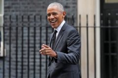 Barack Obama makes surprise appearance at Downing Street to meet with Rishi Sunak