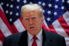 Trump attorneys revive push for New York judge to recuse himself in hush money case