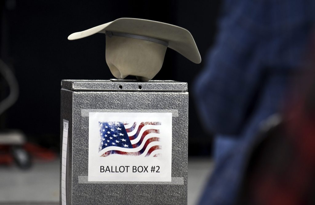 More than 800,000 Tennesseans have cast their ballot
