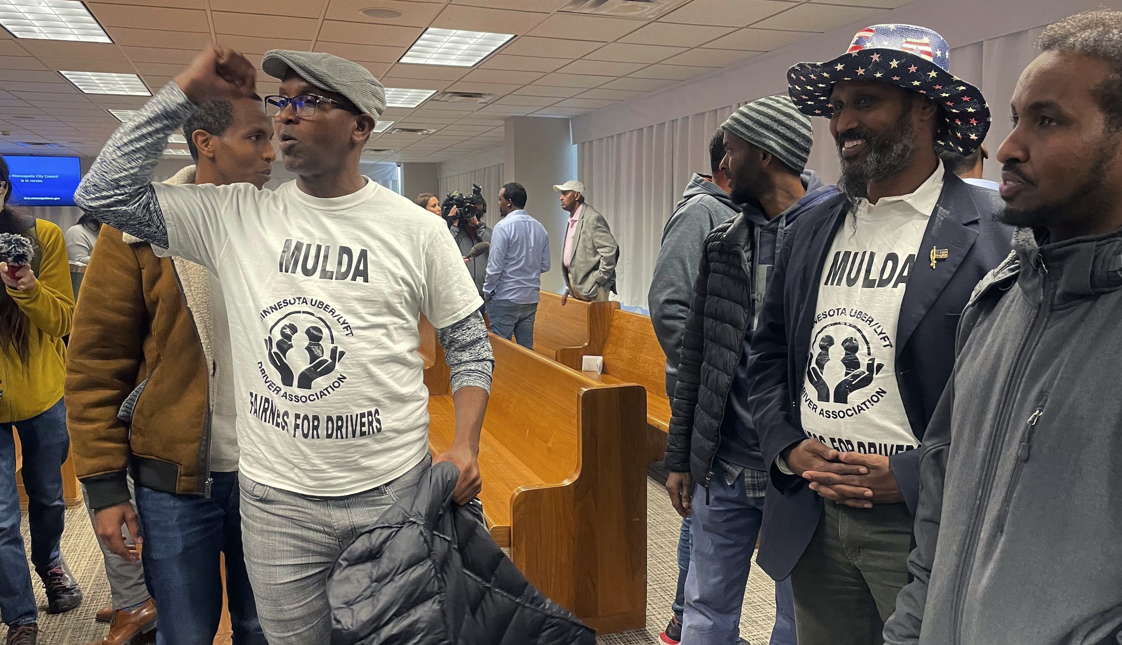 Uber and Lyft bail on Minneapolis following city council forcing higher driver pay