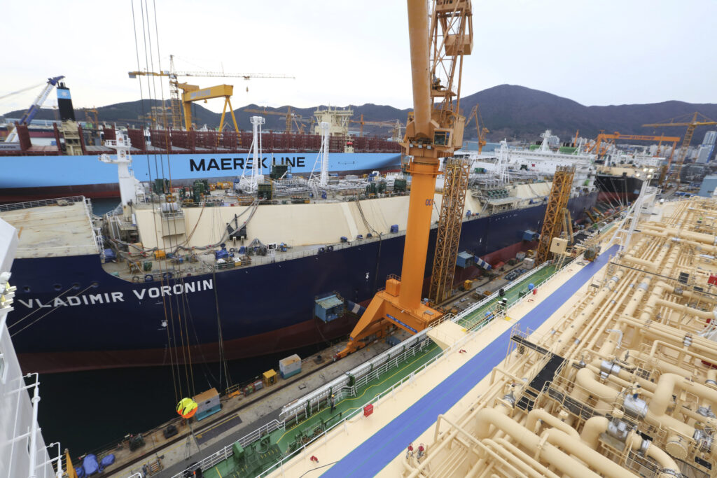Department of Energy files appeal to continue pause on new LNG exports thumbnail