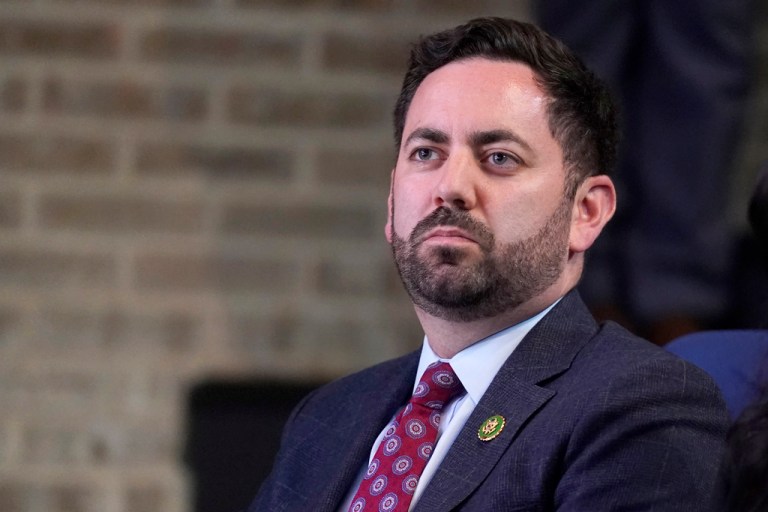 Here are the House Republicans who kept their seats in Biden-won districts