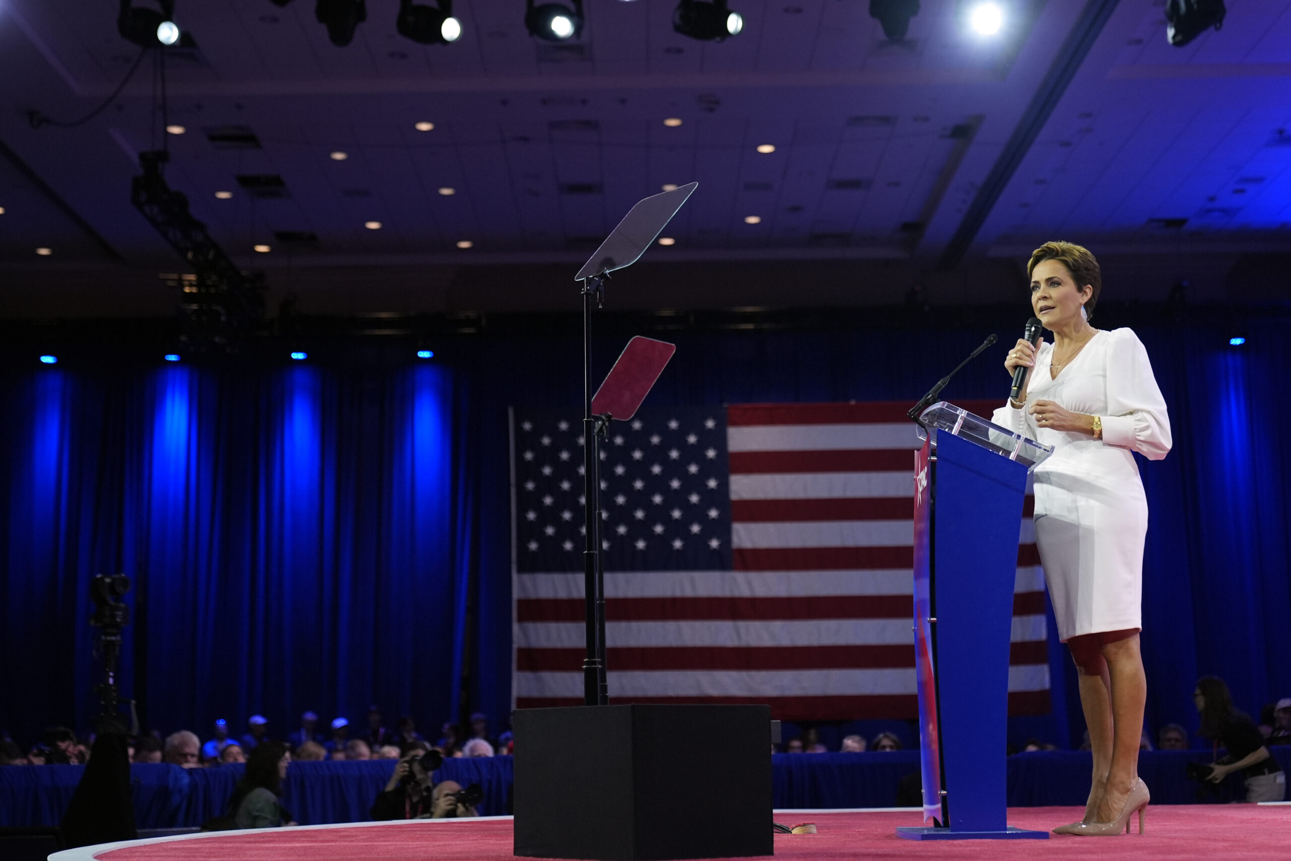Kari Lake hits Gallego on inflation as abortion pulls Arizona Senate race in Democrats’ favor