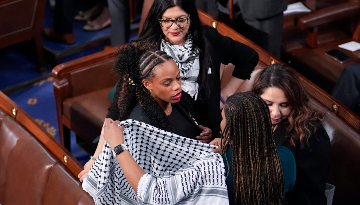 AOC helps Pennsylvania ‘Squad’ member Summer Lee who could lose seat ...