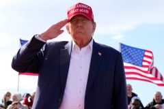 Riot revisited: Trump’s plan to pardon Jan. 6 defendants
