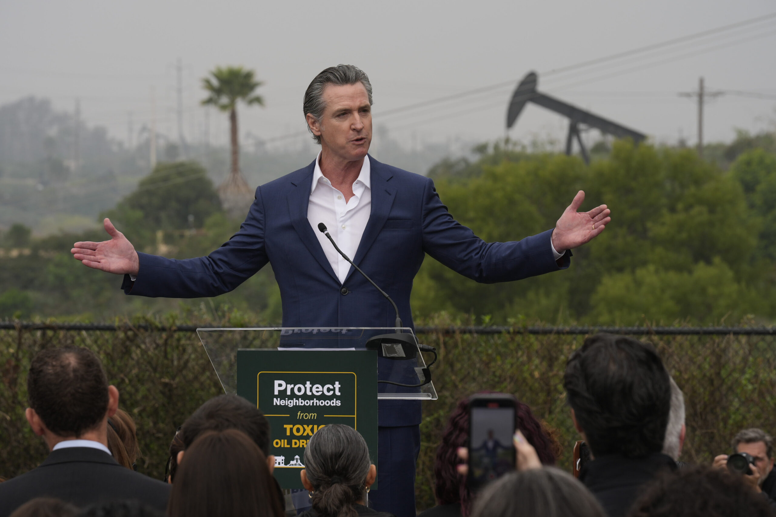 Newsom’s oil contradictions drive gas prices up further