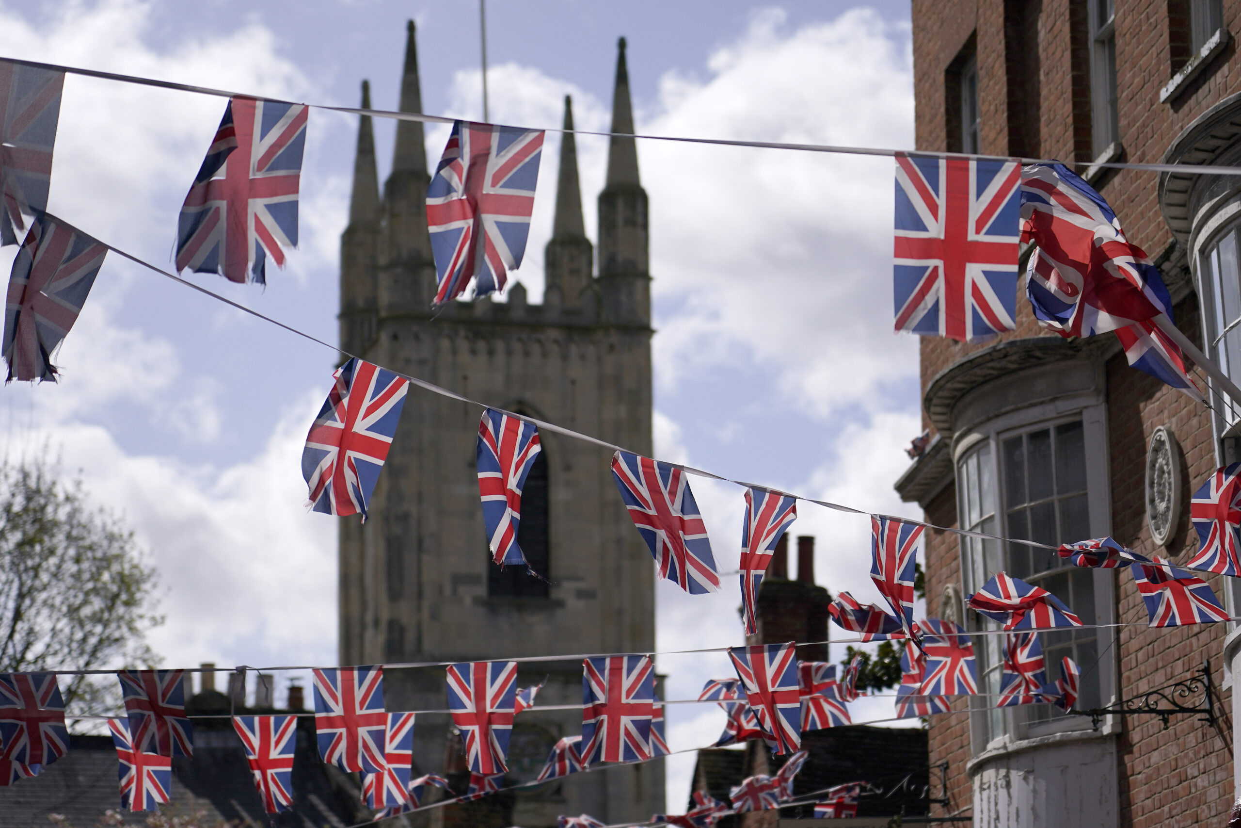 Aggressive multiculturalists get schooled in Britain