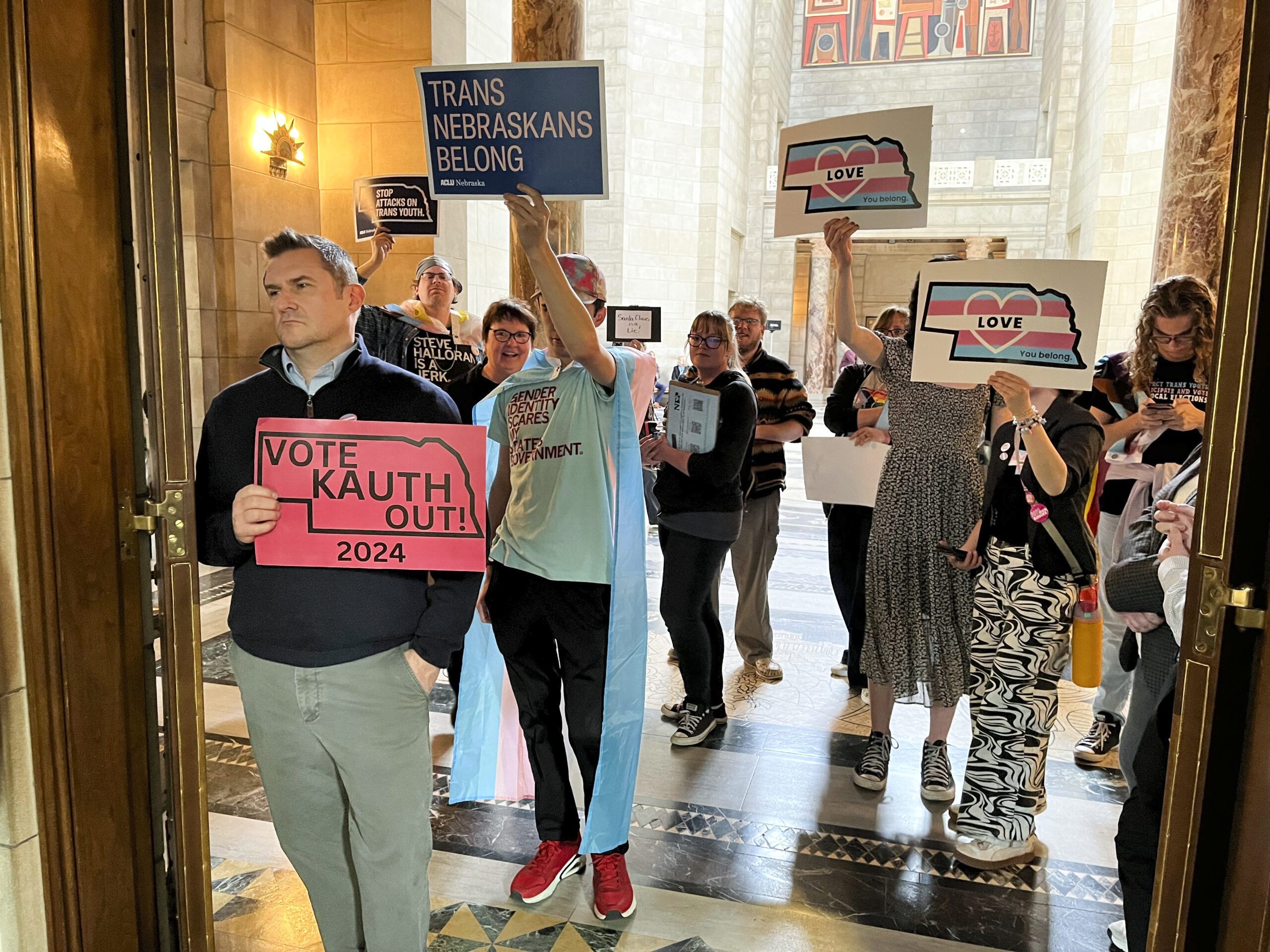 Nebraska lawmakers fail to move bill forward that prohibits transgender athletes from competing