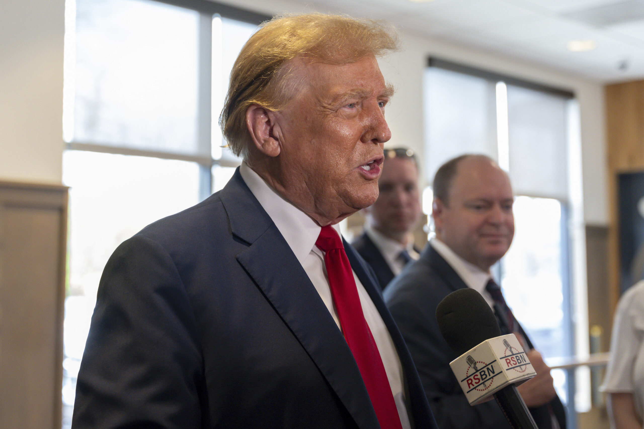 Megadonors come to Trump’s fundraising aid, federal reports show