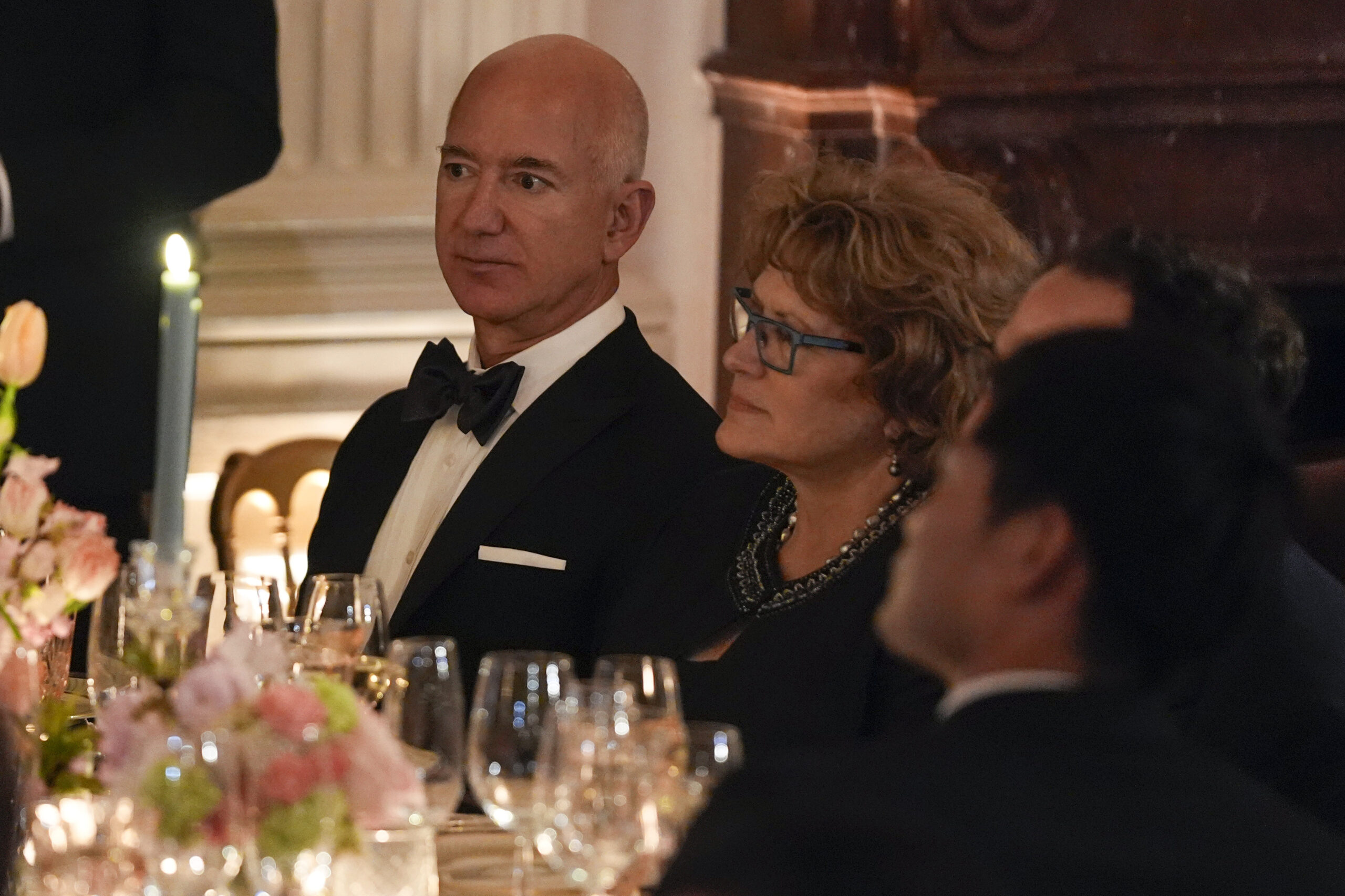 White House defends inviting leaders of companies under federal prosecution to glitzy state dinner