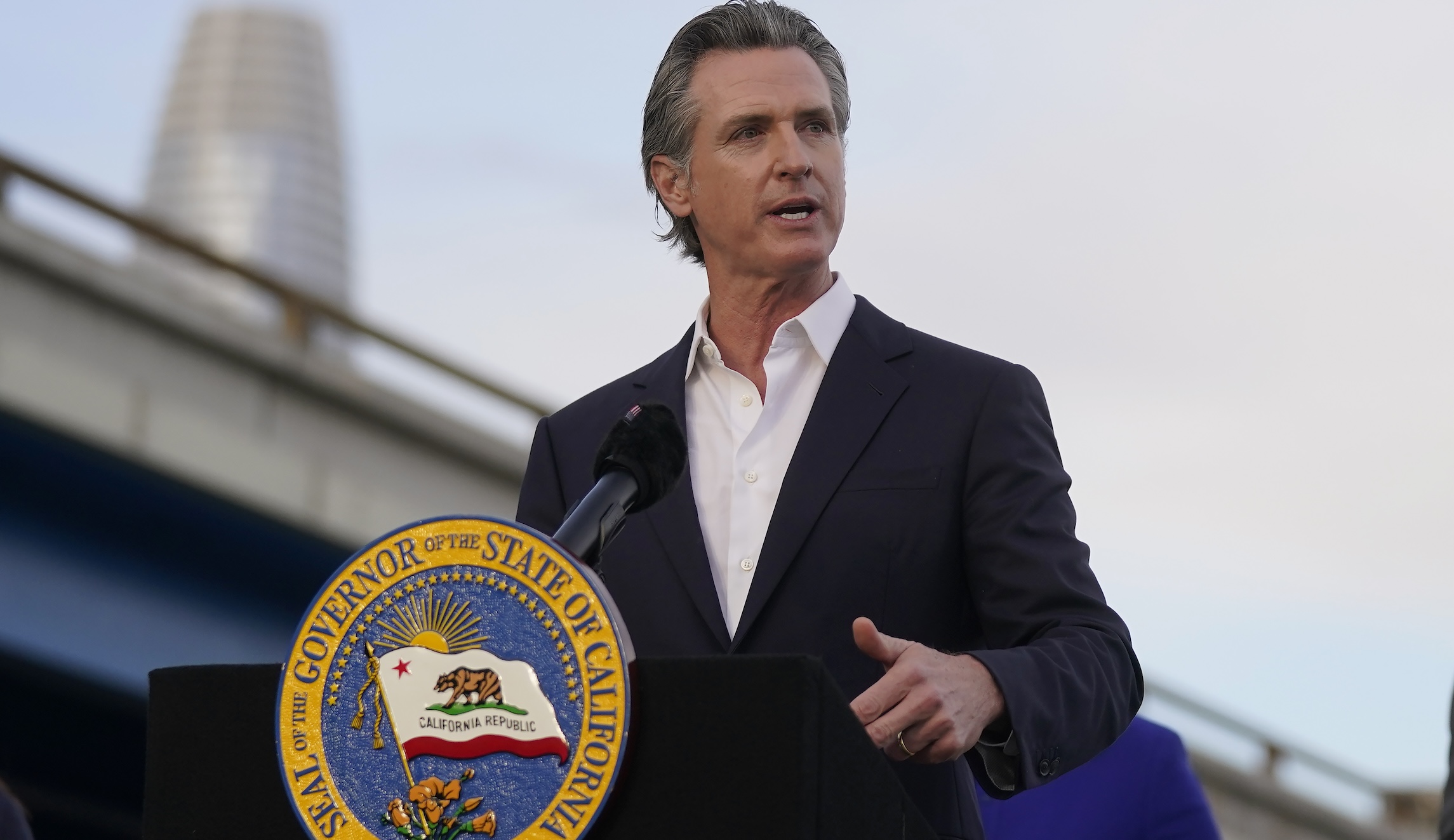 Newsom rejects oversight bills for homelessness spending after state lost track of billions