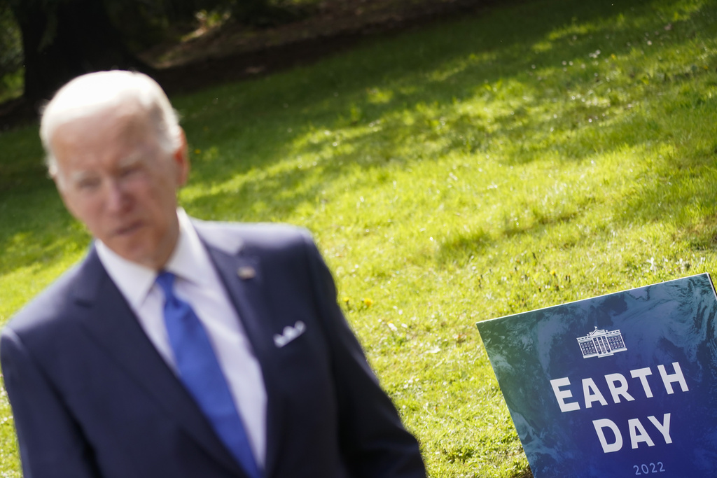 White House announces $7 billion in green bank solar grants