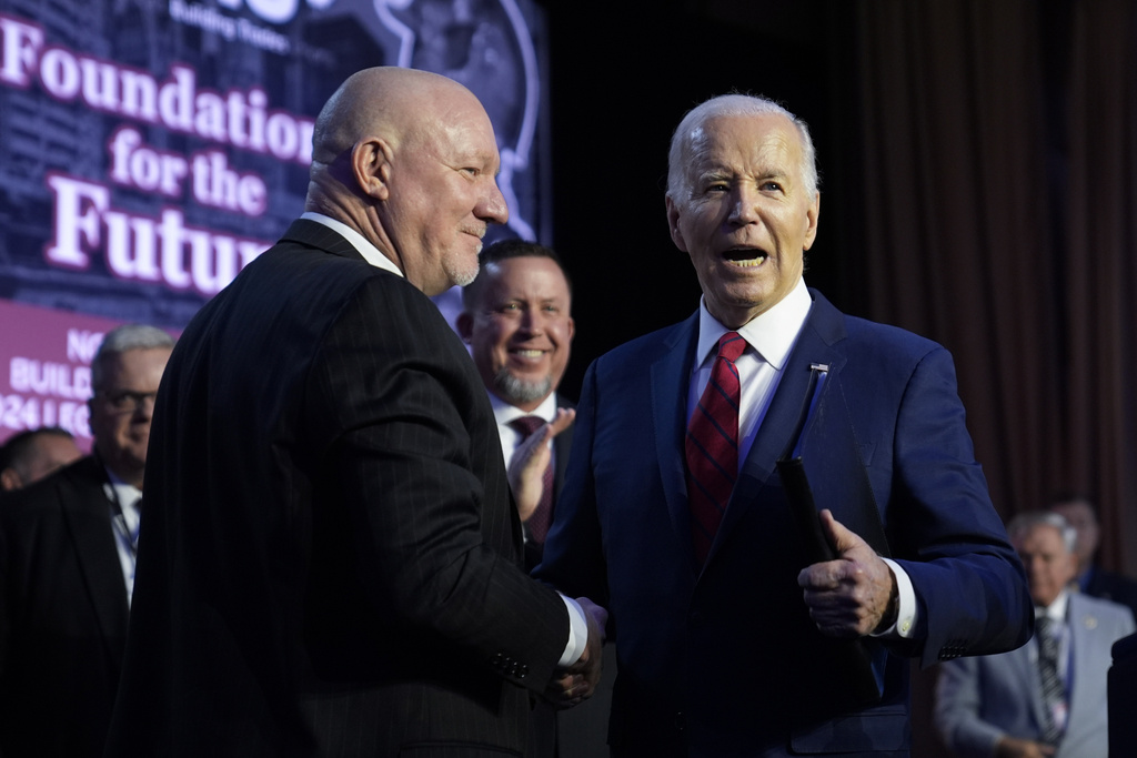 Biden meets with 4-year-old American hostage released by Hamas last year