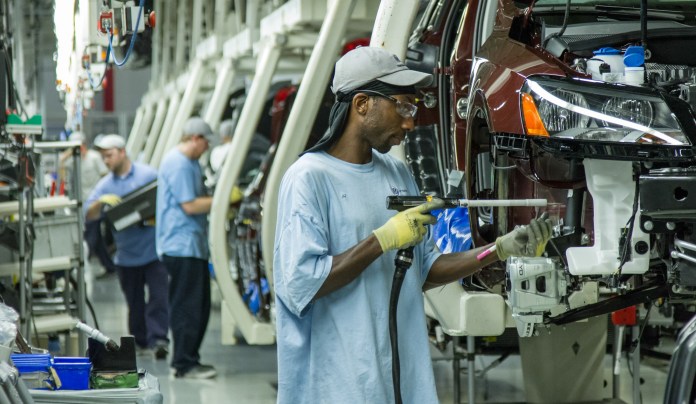 Southern governors warn automobile workers against UAW’s ‘scare tactics’ pushing unionization