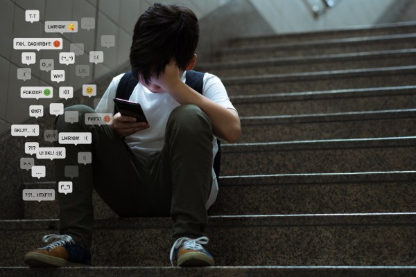 New York City should ban cellphones from school