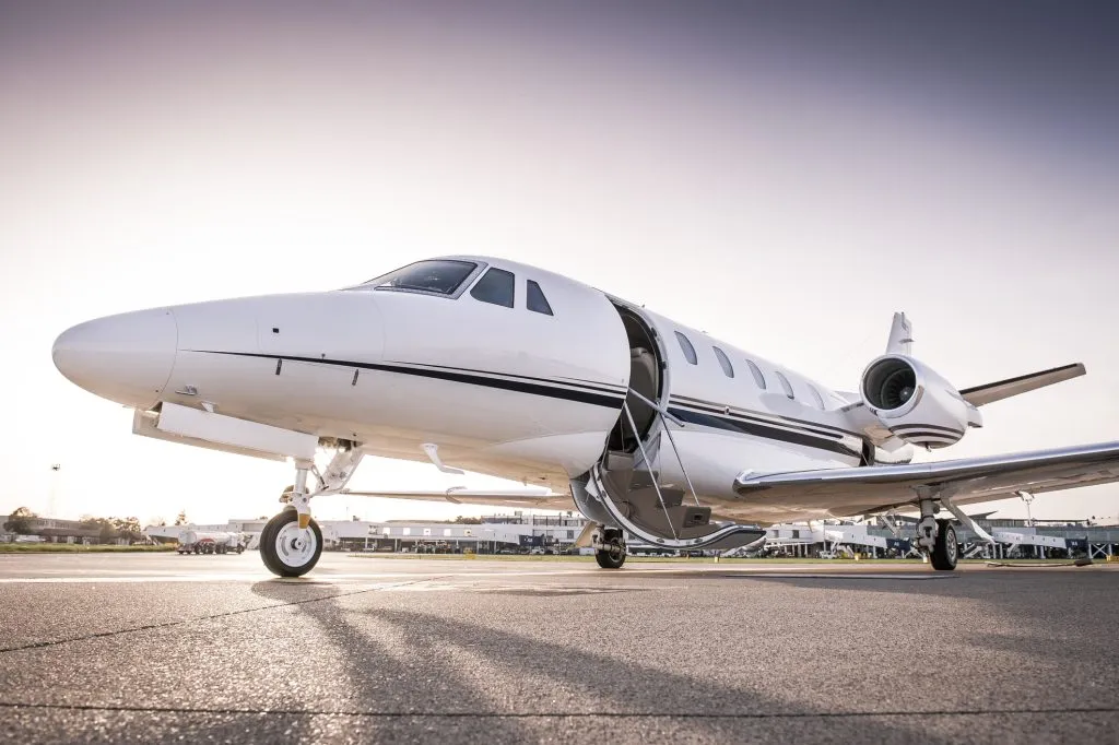 Senate Republicans can stop a private jet giveaway before it becomes a political liability