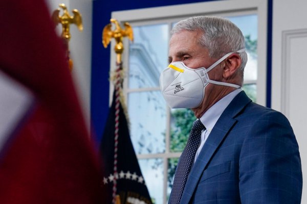 Fauci says no evidence for pandemic guidance on masking or social distancing