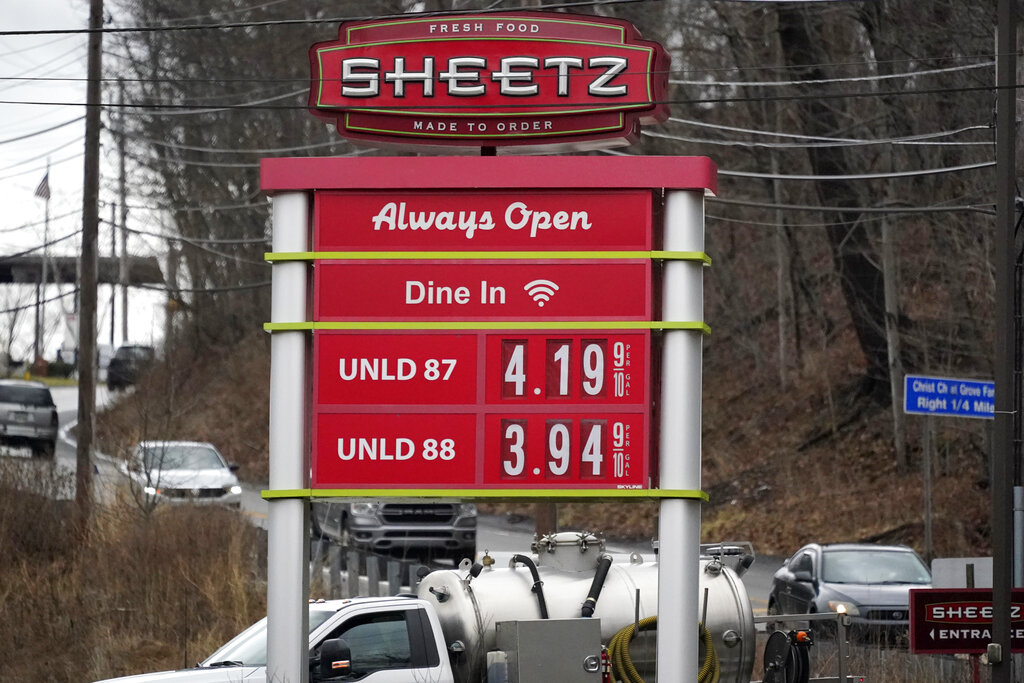 Gas prices: Average cost drops to under $3.50 per gallon 