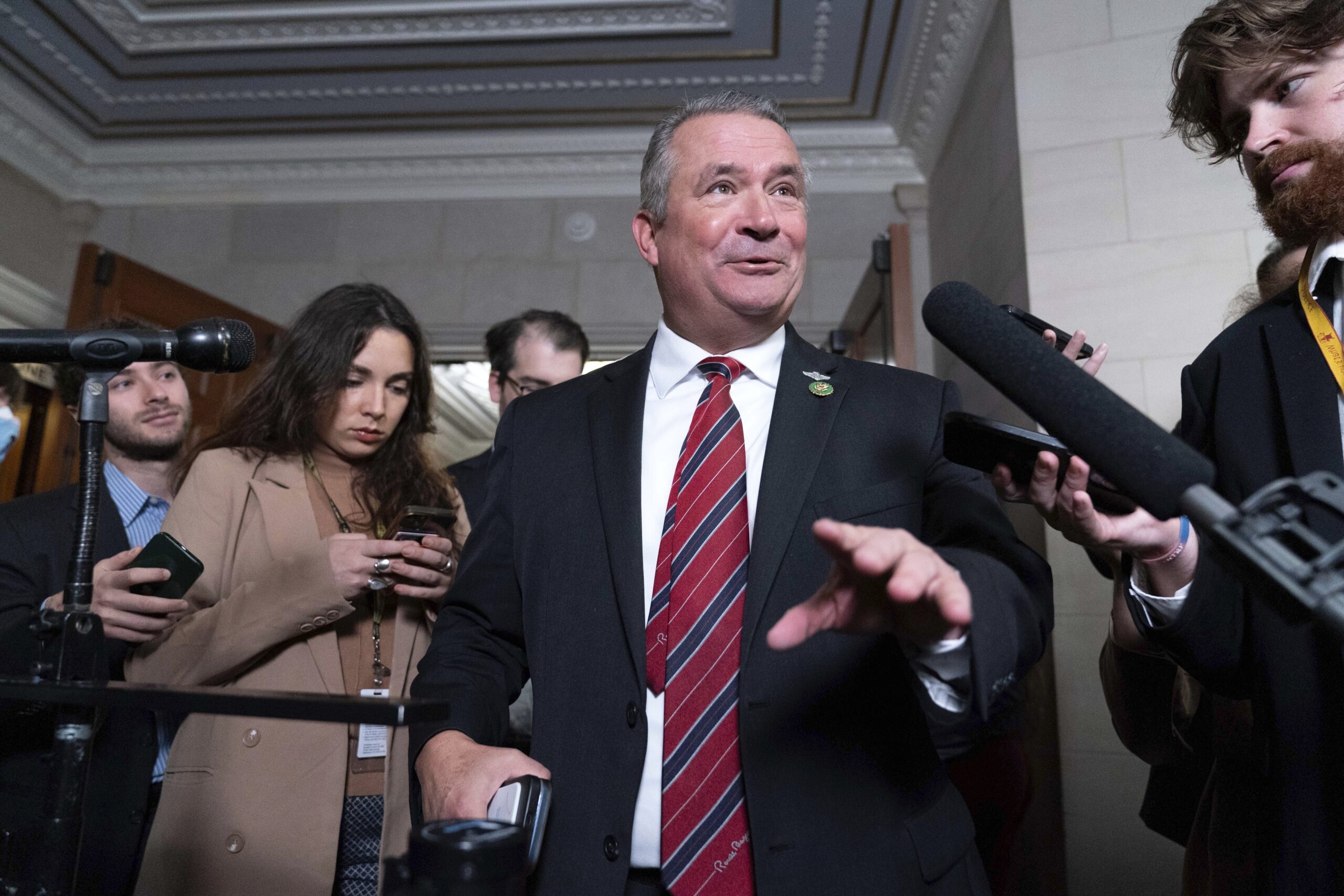 Republican state parties aren’t lining up to help incumbents in key contests