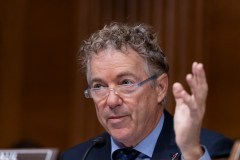 Rand Paul asks DOJ to pursue criminal charges for top Fauci aide in private emails scandal