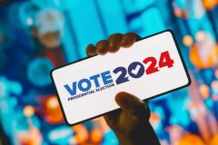 Wisconsin voters receive suspicious text that rights group claims discourages voting
