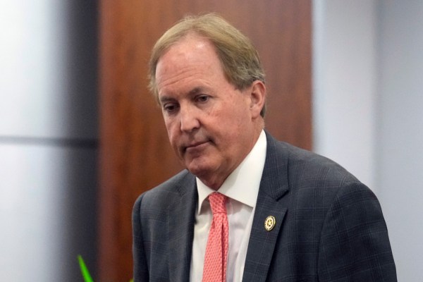 Paxton launches ‘illegal voting tipline,’ issues election advisory for voters