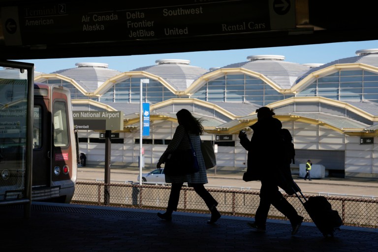 Senate leaders race to pass FAA bill, while House passes short-term extension