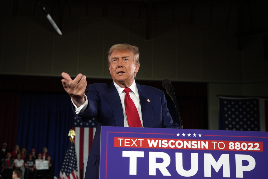 Ritzy VP donor retreat rallies Trump effort to catch Biden in fundraising race