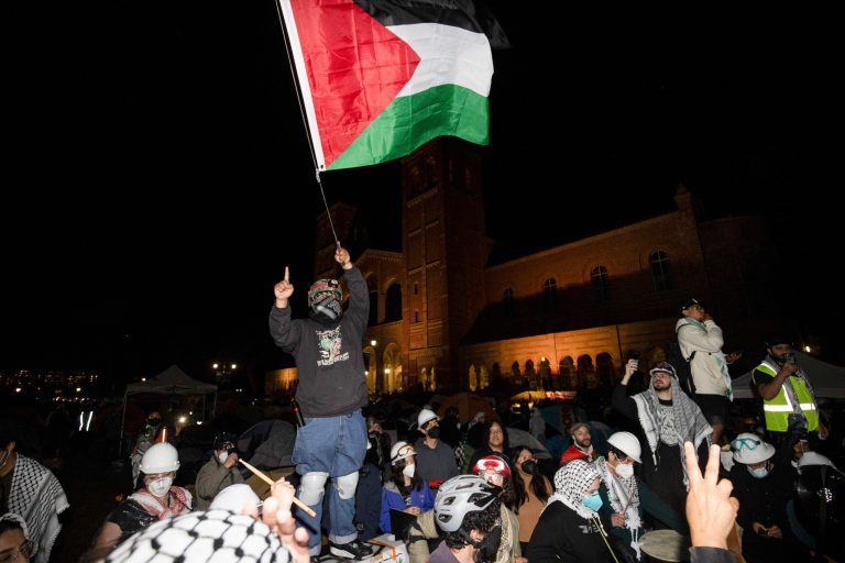 Anti-Israel protesters and police clash again at UCLA