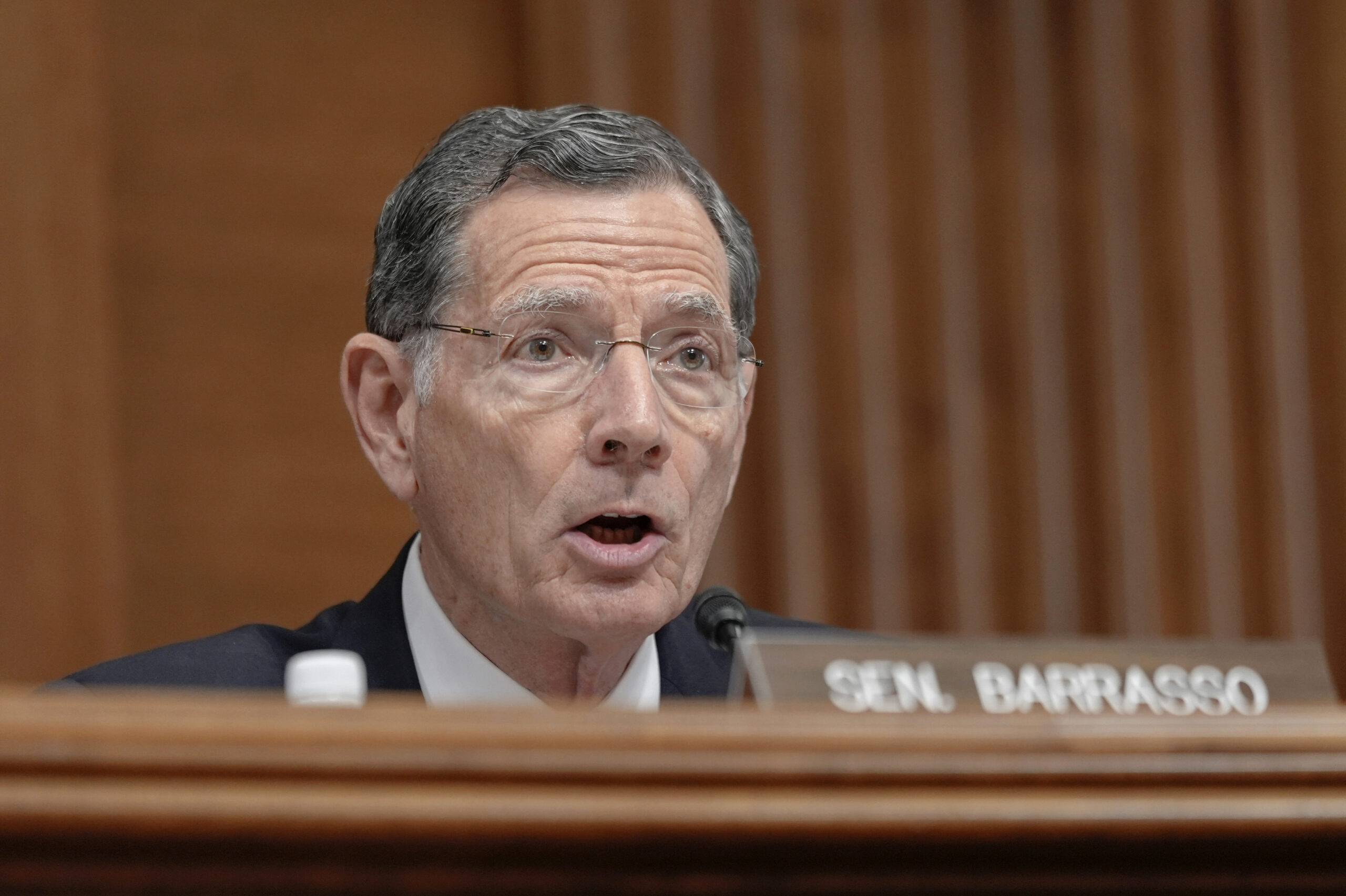 Barrasso easily defeats GOP challenger in Wyoming primary