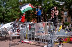 Who benefits from the destabilization of the US?