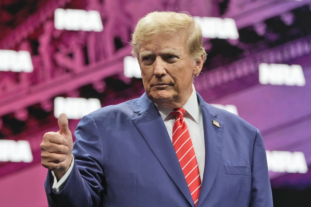 NRA endorses Trump for president at annual meeting