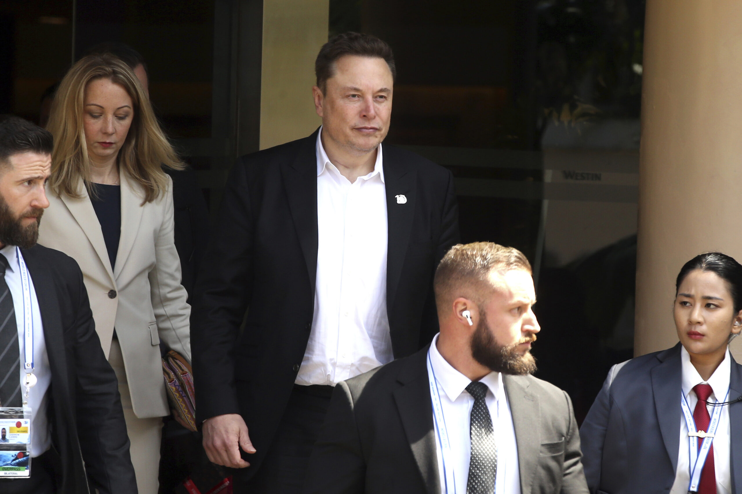 Musk announces $6 billion investment in AI project to compete with OpenAI