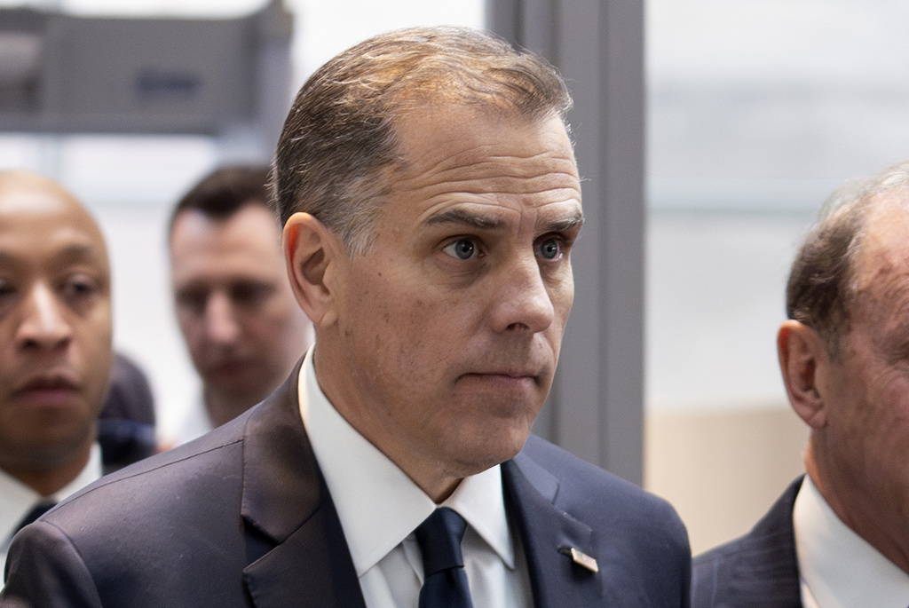 Judge issues key rulings in Hunter Biden gun case ahead of June trial