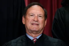 Alito questioned after wife flew upside-down American flag in yard after 2020 election