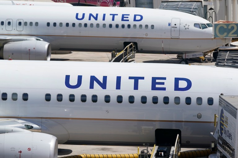 United Airlines flight evacuated before takeoff after engine issue