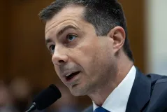 Pete Buttigieg reminds airlines of ‘responsibilities to take care of passengers’