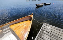 One person dead after small plane crashes and capsizes in Massachusetts river