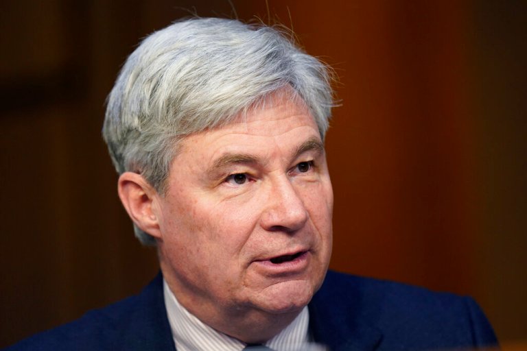 Sen. Whitehouse’s attacks on fossil energy producers are incoherent