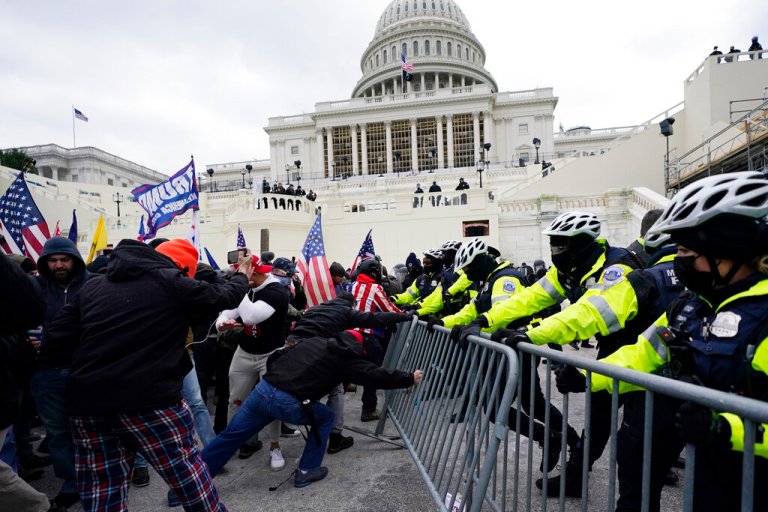 DOJ expands Trump’s Jan. 6 pardons to include unrelated weapons crimes