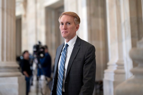 Biden DOJ ‘hypocritical’ for suing Oklahoma over immigration law: Lankford