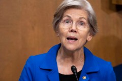 Warren rallies Democrats around tax hikes ahead of election