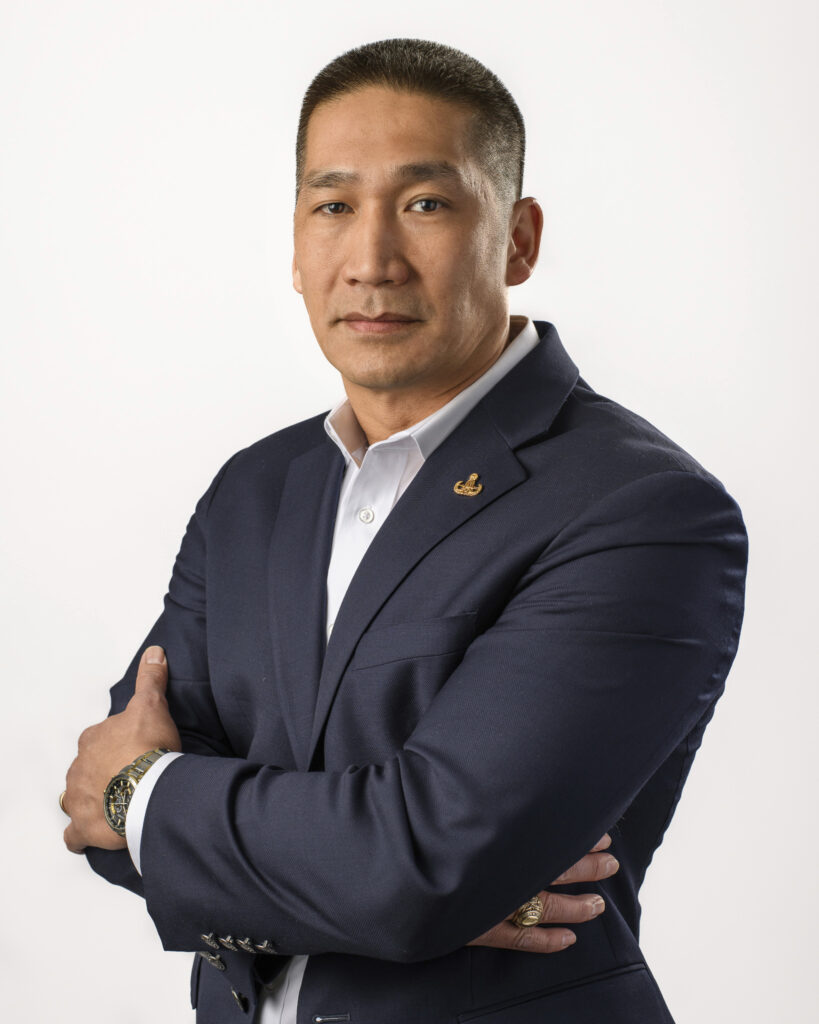 Trump-backed Navy veteran set to challenge Tim Kaine in Virginia