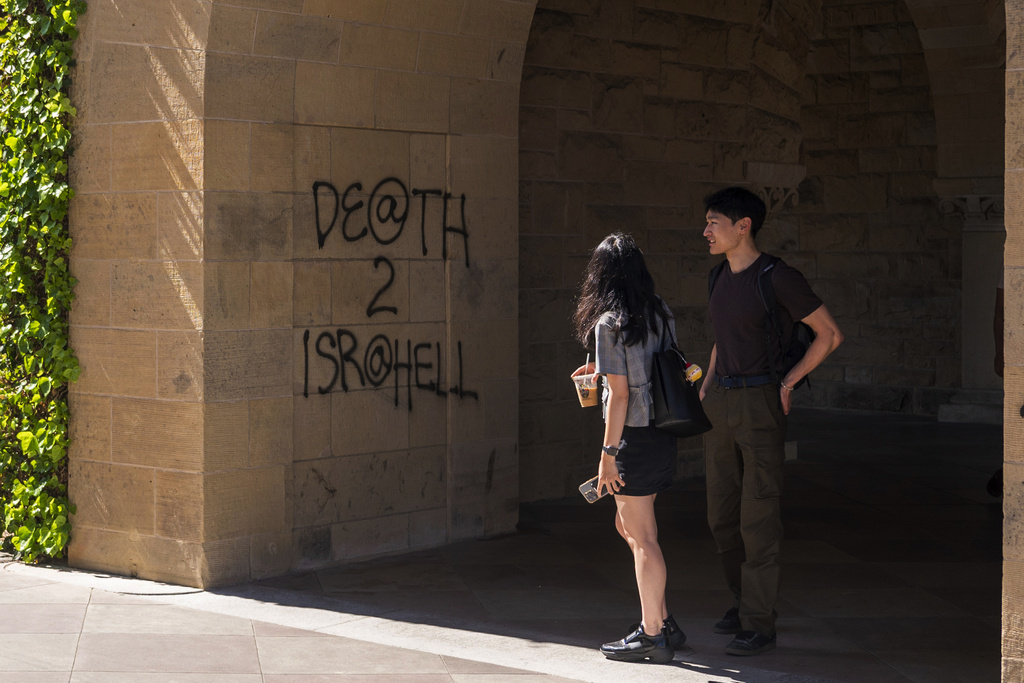 Standardized tests are not enough to fix admissions