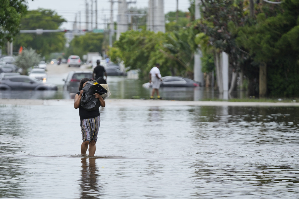 Nearly a foot of rain slams Milwaukee overnight