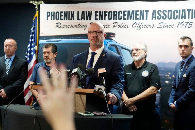 DOJ reprimands Phoenix police in first-of-its-kind report