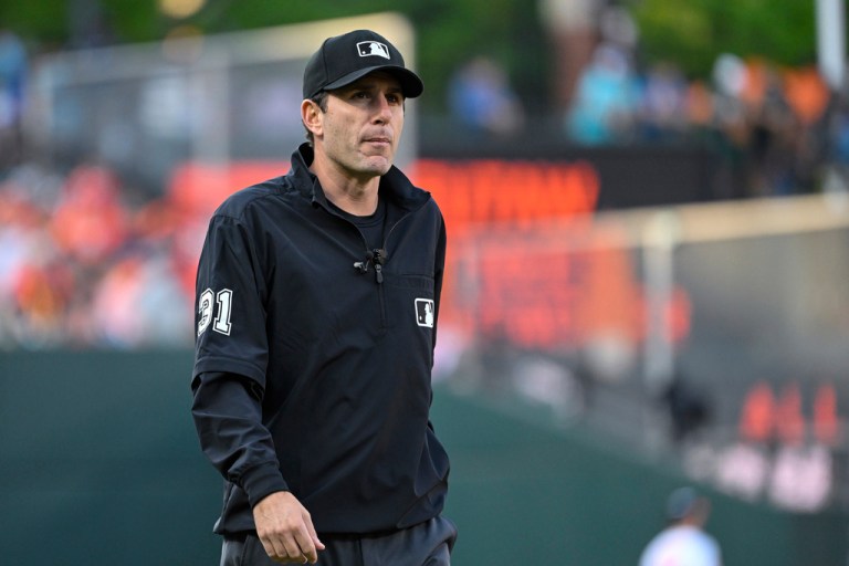 Umpire benched as MLB swings at gambling controversies