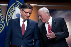 Vulnerable House Republicans wary of government shutdown fight looming after recess
