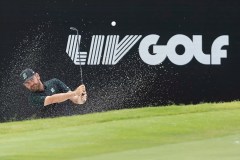 Rival golf leagues tee up political tensions